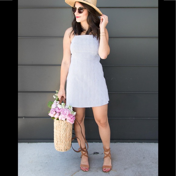 Urban outfitter beige color prom dress a6 - Picture 4 of 12